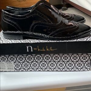 Nicole Miller Oxford shoes